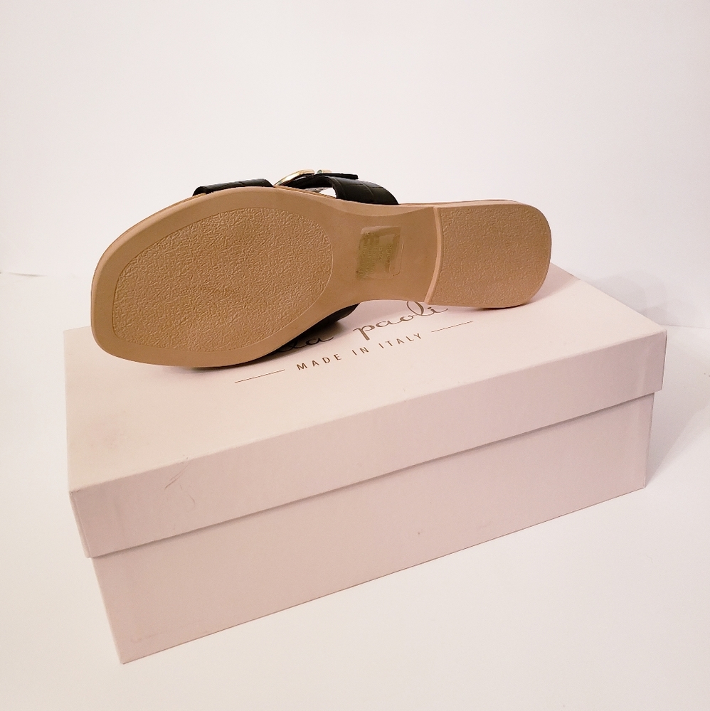 Sandals - Picture 2 of 3